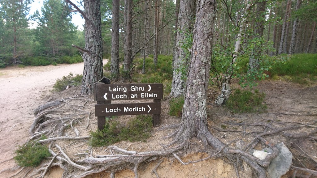 Walking the Lairig Ghru